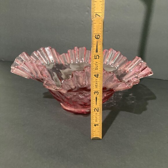 Vintage Fenton Cranberry Pink Ruffled Crimped Bowl - Picture 9 of 9